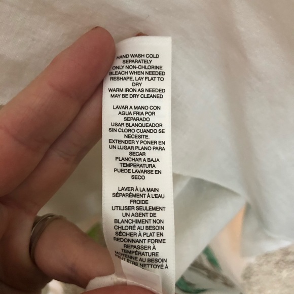 Chico’s beautiful embroidered linen long kimono - Picture 8 of 8